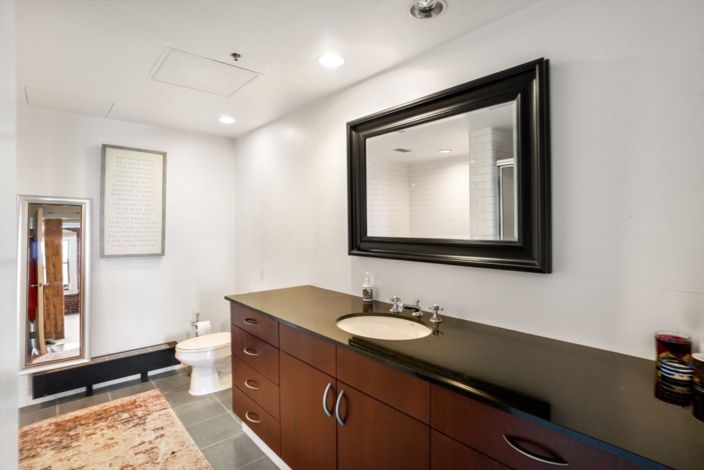 9 W Broadway # 607