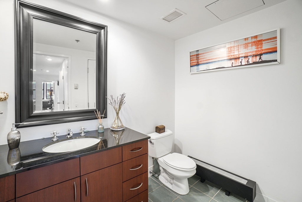 9 W Broadway # 607