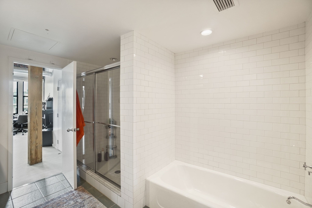 9 W Broadway # 607