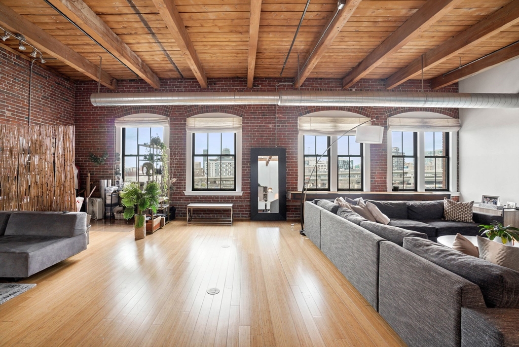 9 W Broadway # 607