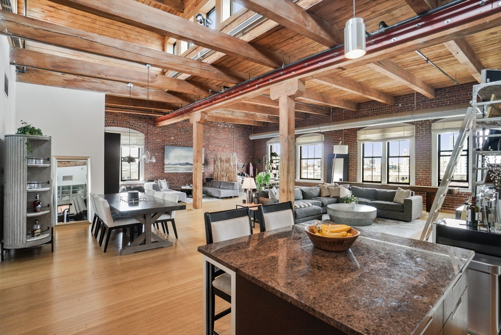 9 W Broadway # 607