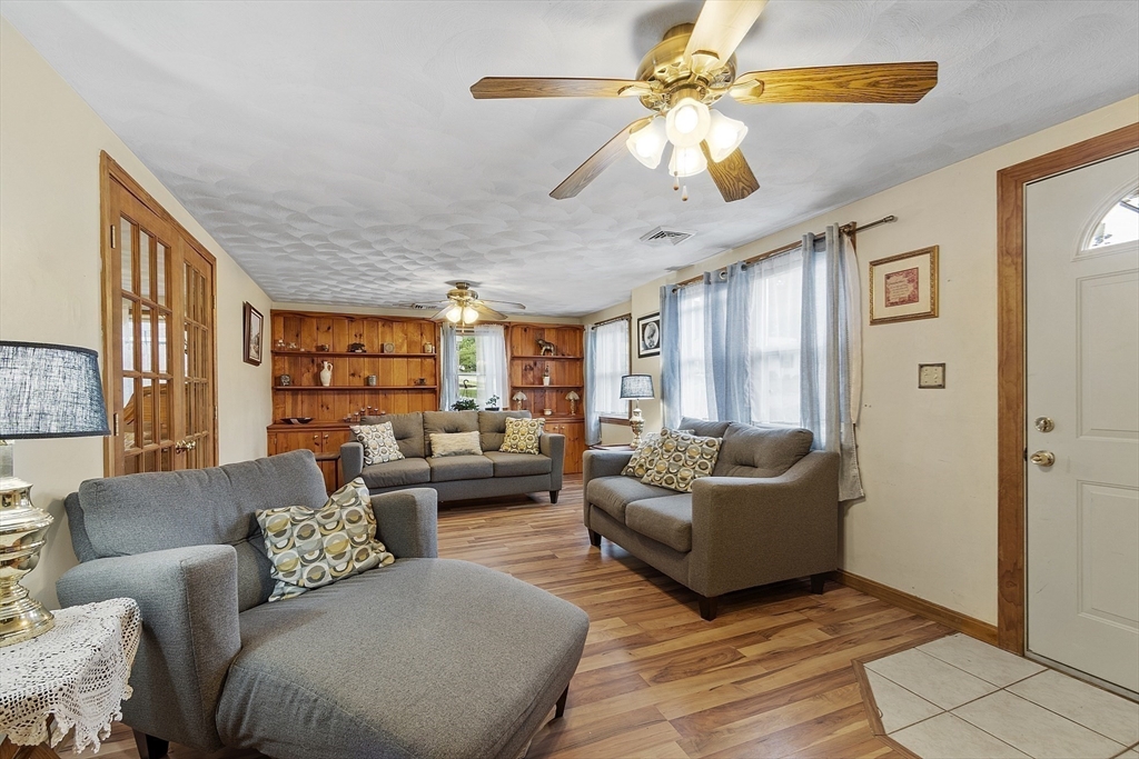 5 Elizabeth Rd