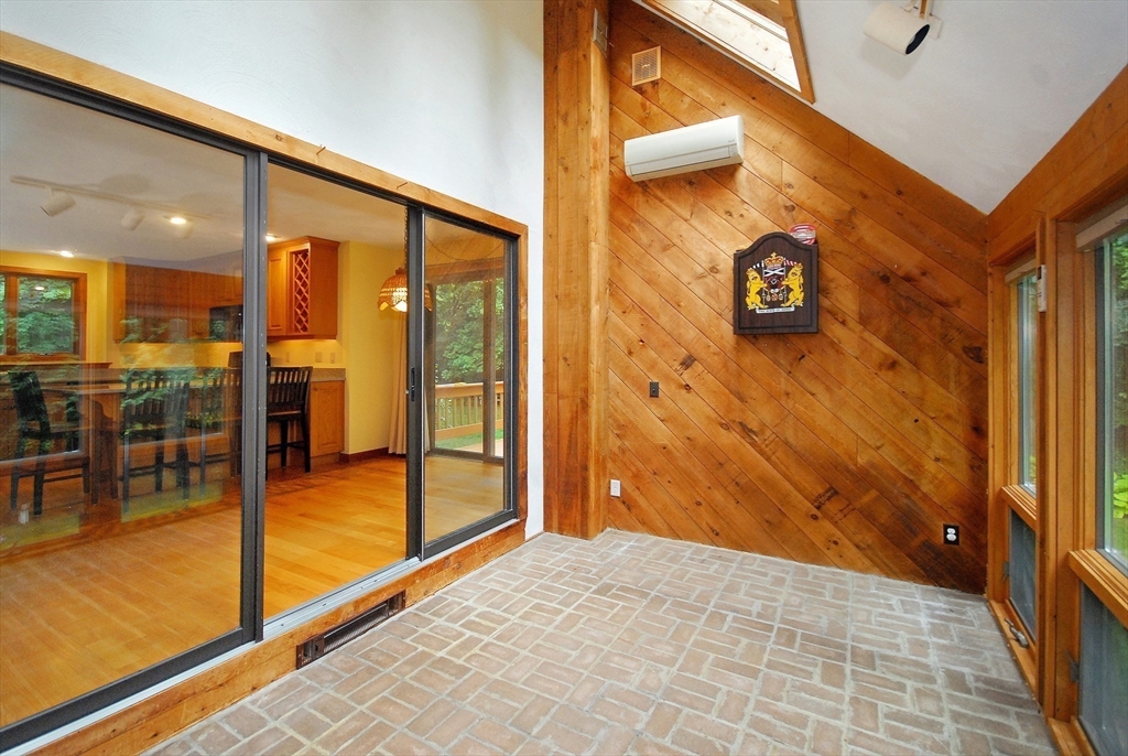 56 Osceola Dr