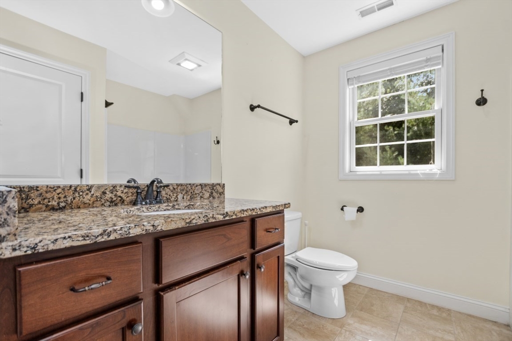 22 Kensington Way # 22