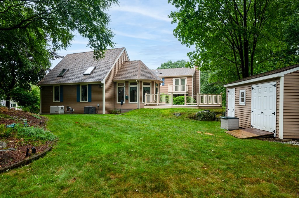 15 Bluegrass Lane
