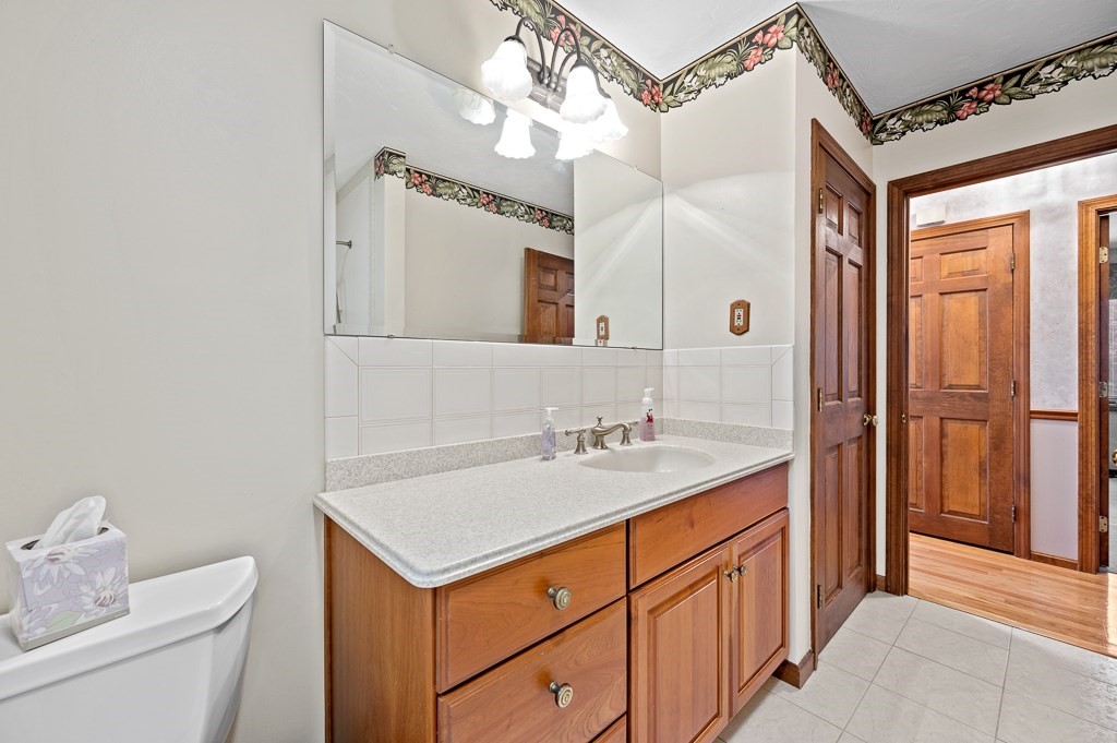 15 Bluegrass Lane