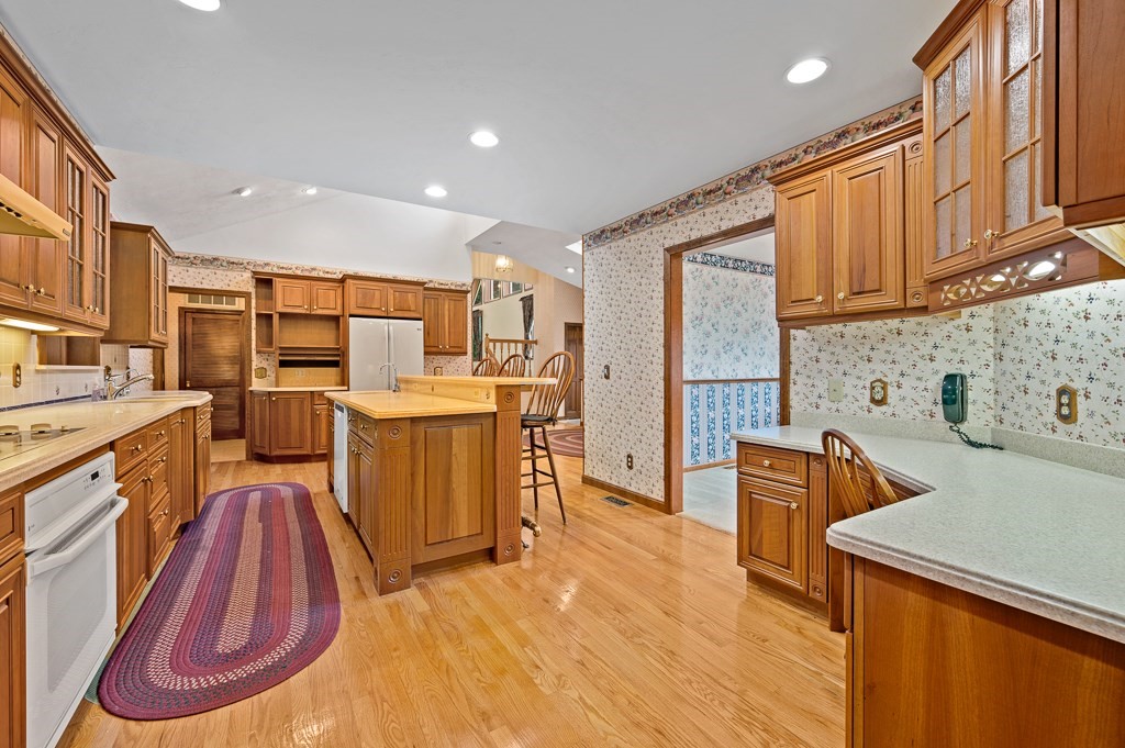 15 Bluegrass Lane