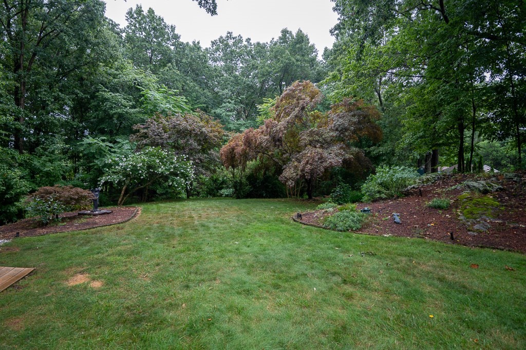 15 Bluegrass Lane