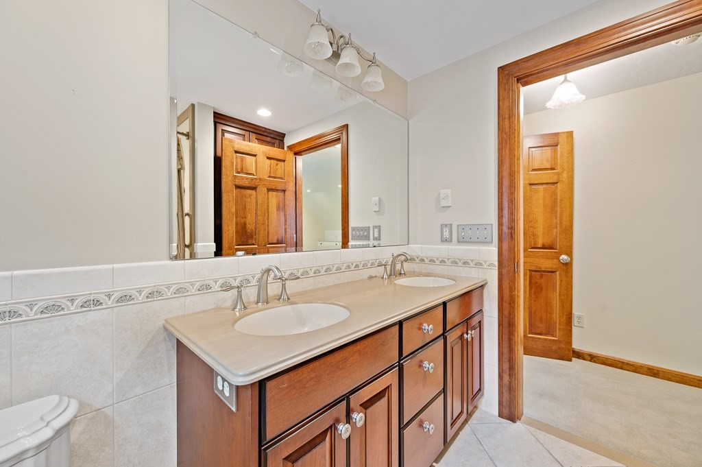 15 Bluegrass Lane