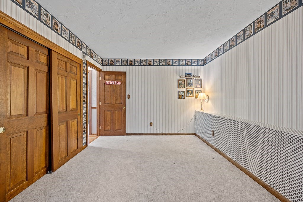 15 Bluegrass Lane