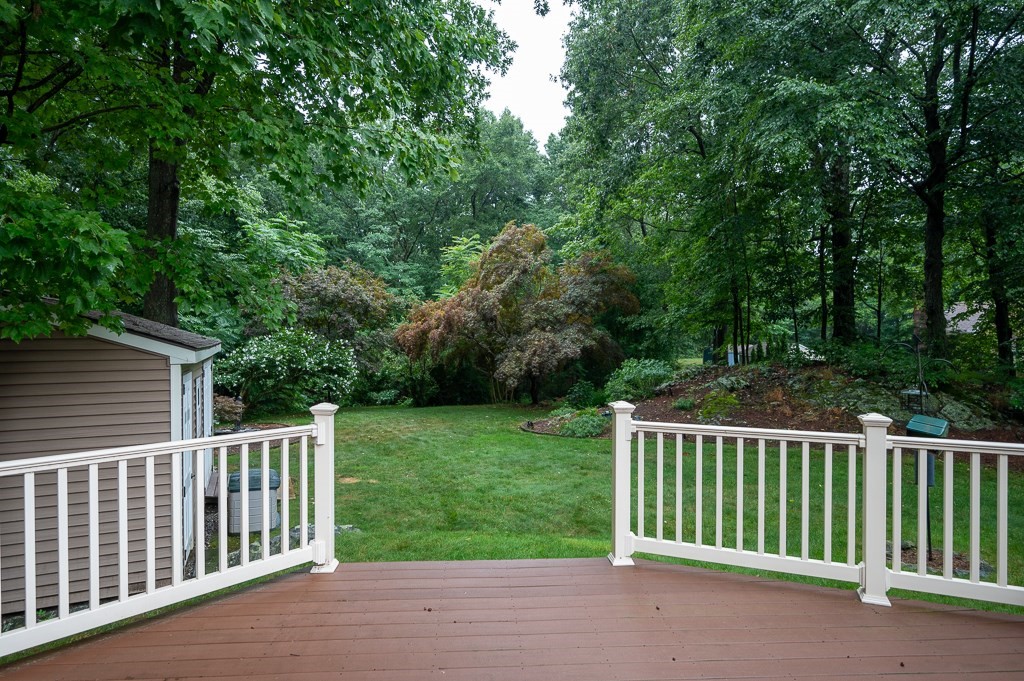 15 Bluegrass Lane