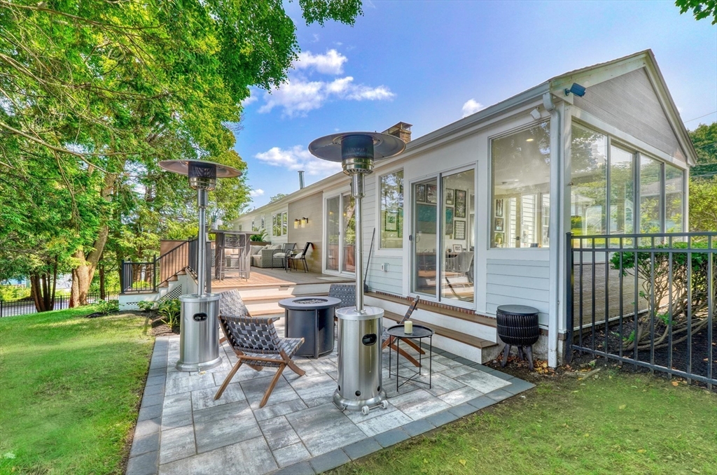 9 Blossom Hill Rd
