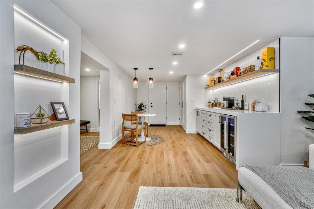 9 Blossom Hill Rd