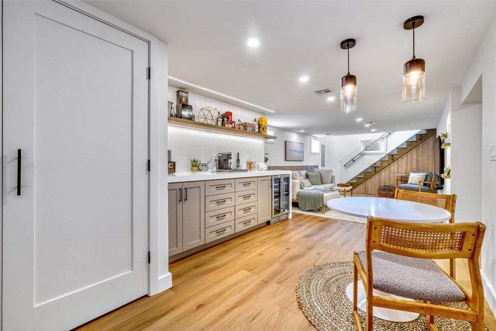 9 Blossom Hill Rd