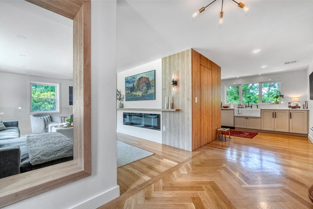 9 Blossom Hill Rd