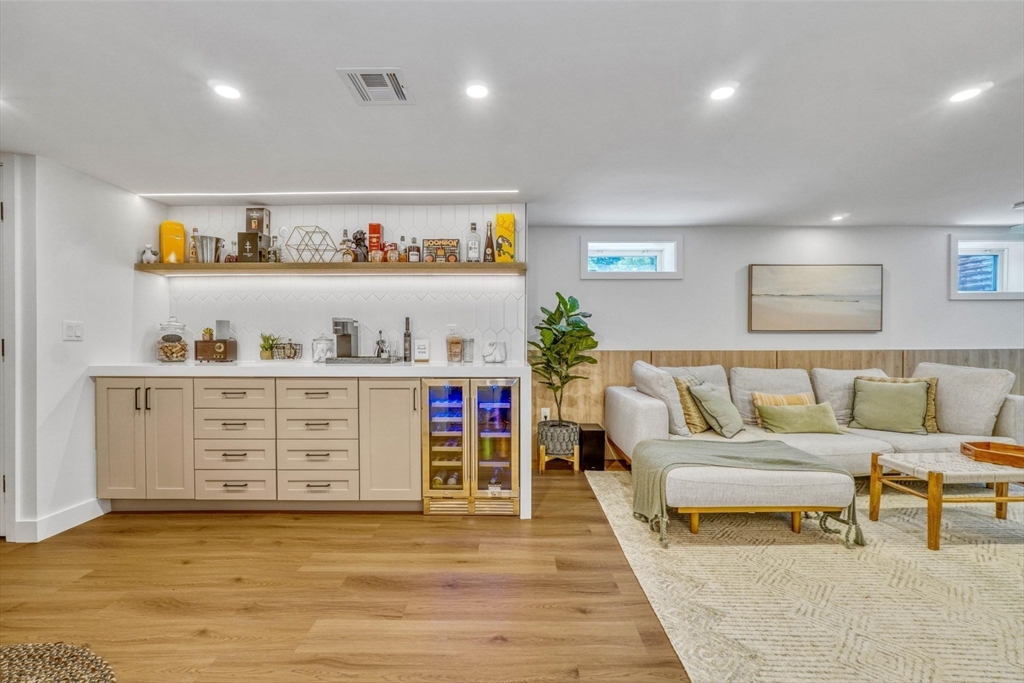 9 Blossom Hill Rd