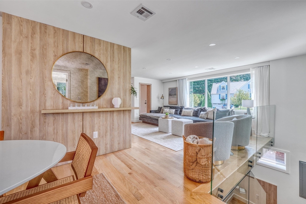 9 Blossom Hill Rd