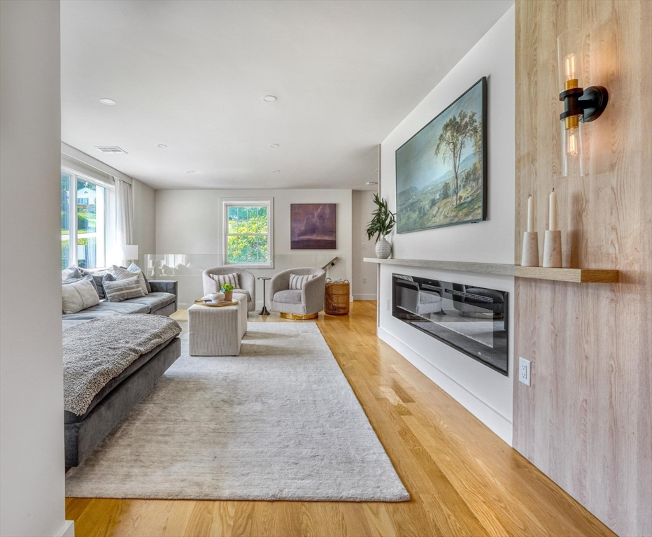 9 Blossom Hill Rd