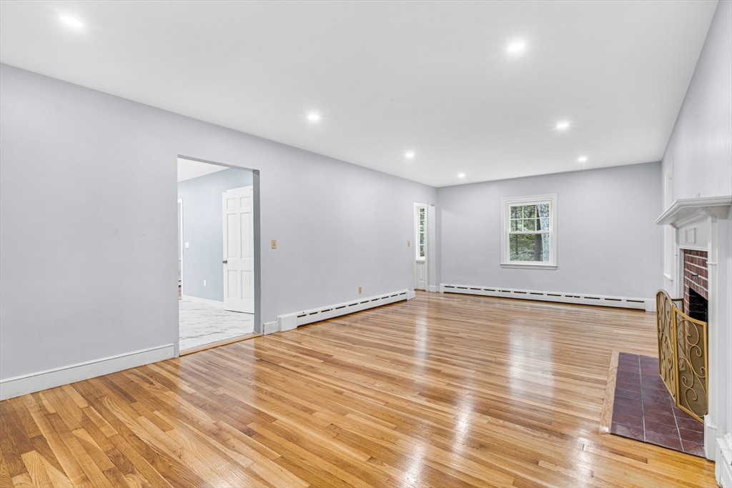 821 Boston Post Rd