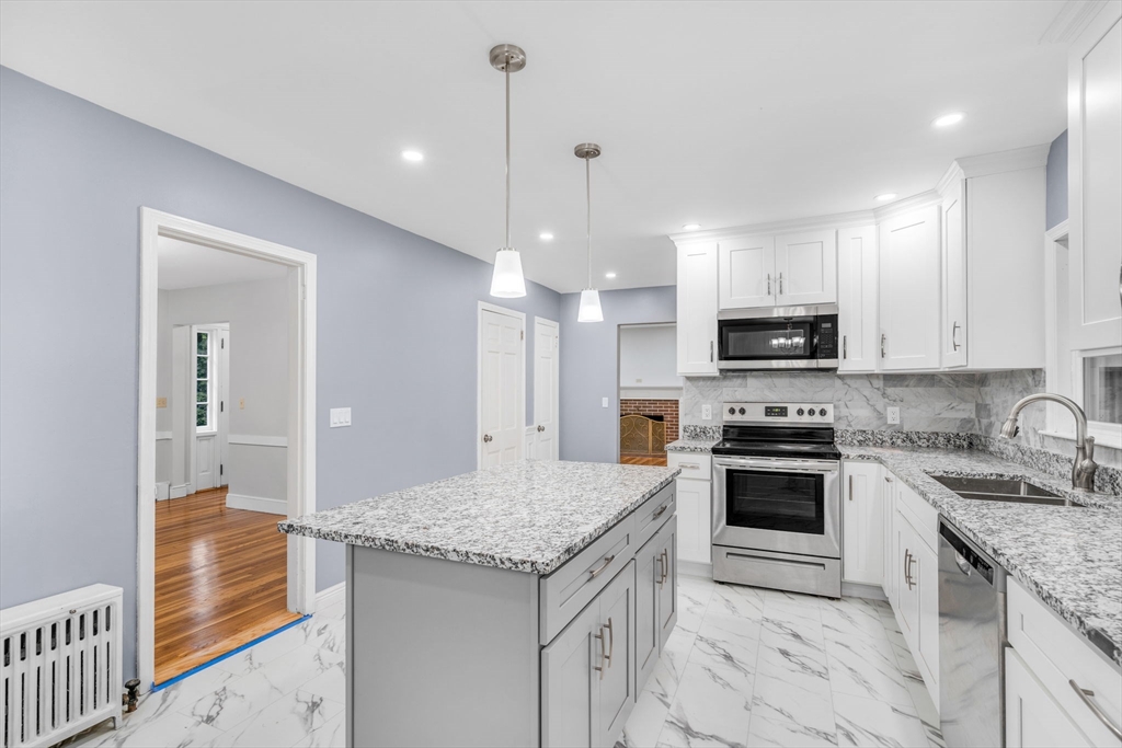821 Boston Post Rd