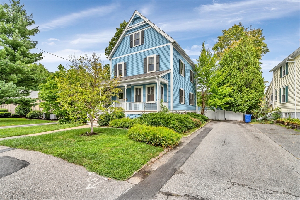 7 Raymond St