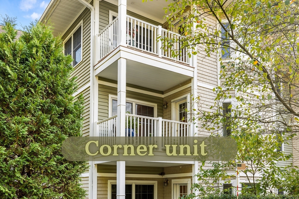 490 Main St # 215