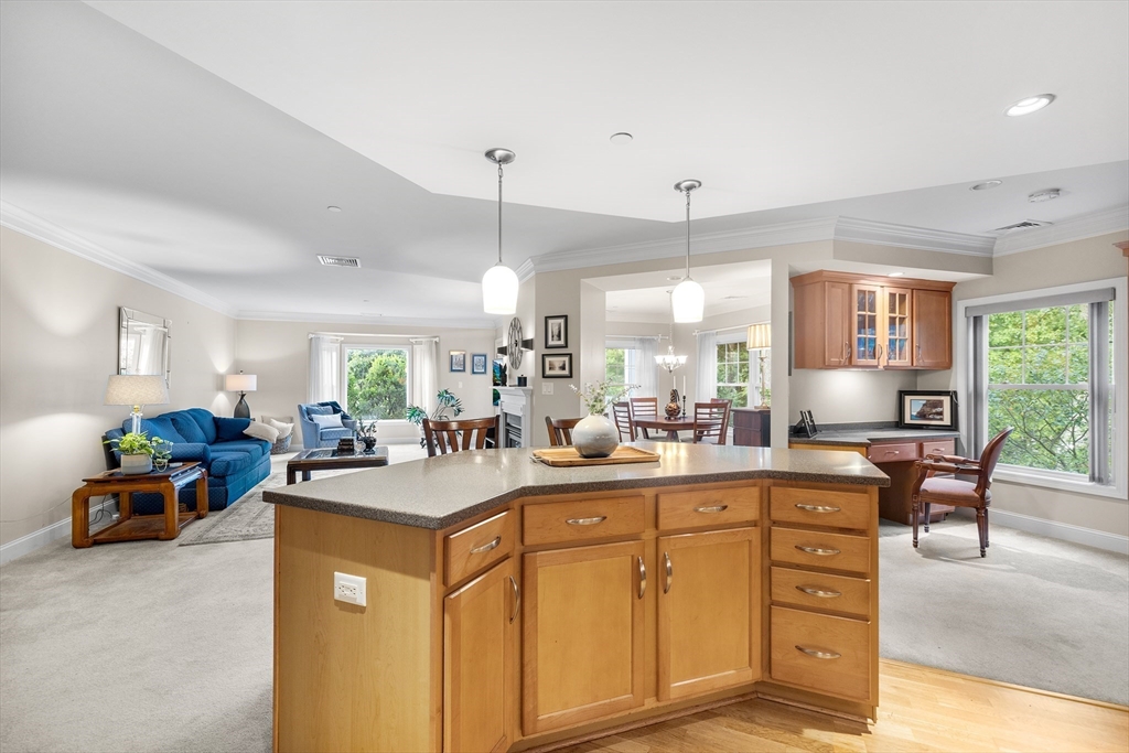 490 Main St # 215