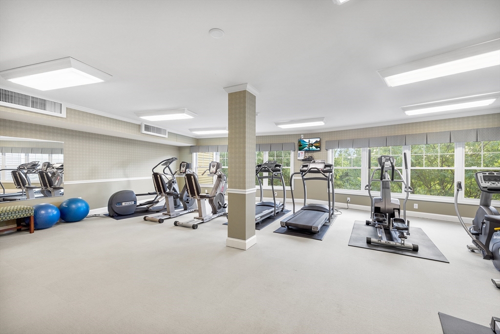 490 Main St # 215