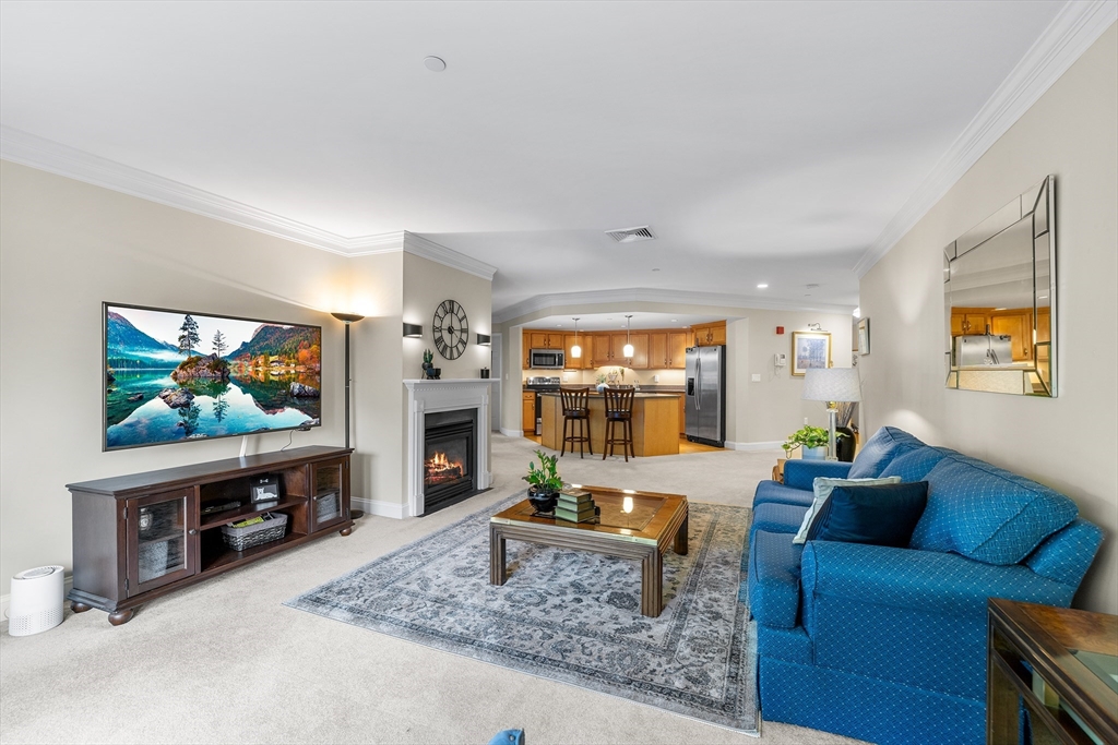 490 Main St # 215