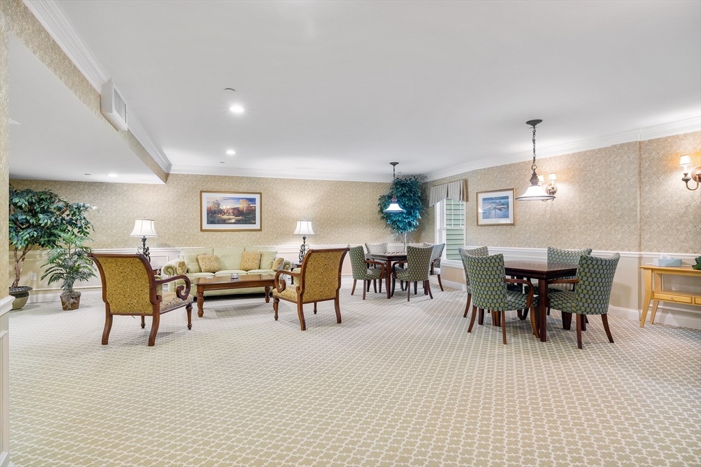 490 Main St # 215