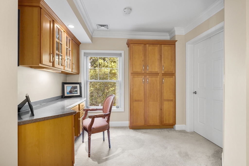 490 Main St # 215