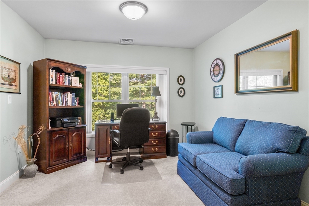 490 Main St # 215