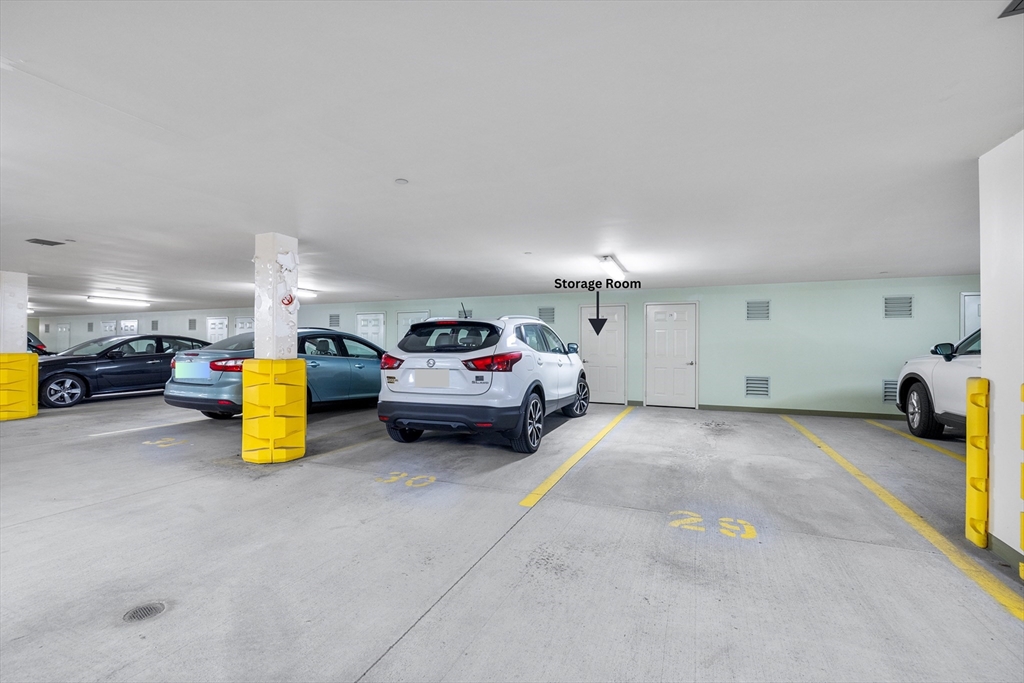 490 Main St # 215