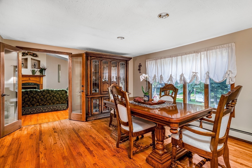 24 Colony Rd