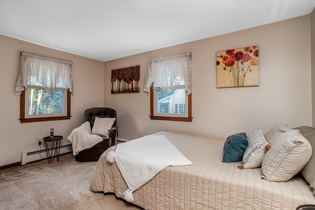 24 Colony Rd