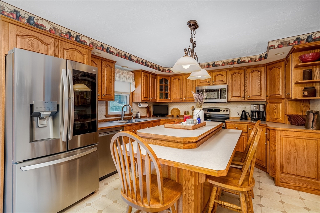 24 Colony Rd