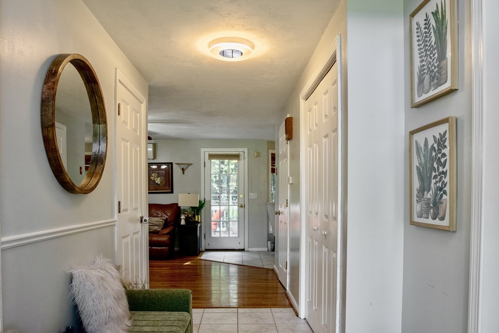519 Johnny Appleseed Ln