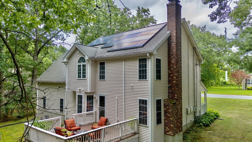 519 Johnny Appleseed Ln