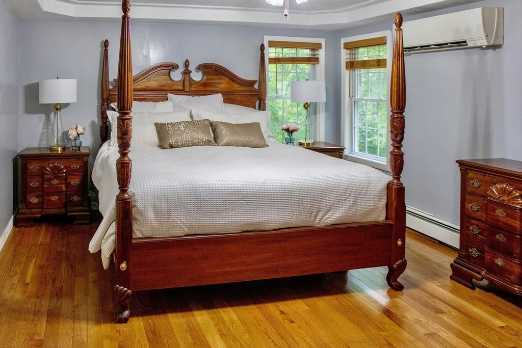 519 Johnny Appleseed Ln