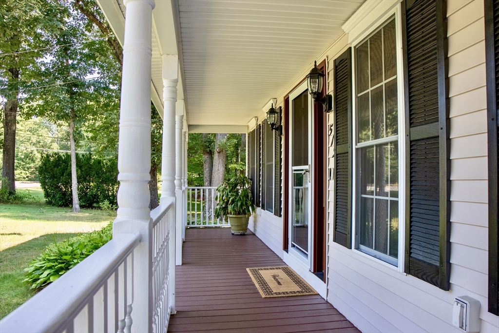 519 Johnny Appleseed Ln