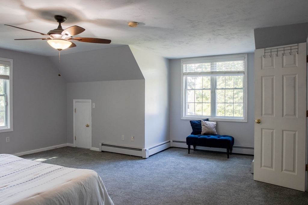 519 Johnny Appleseed Ln