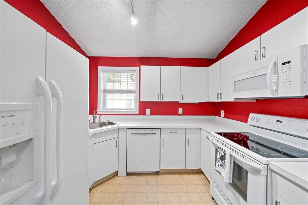 108 Bradford Commons Ln # 108