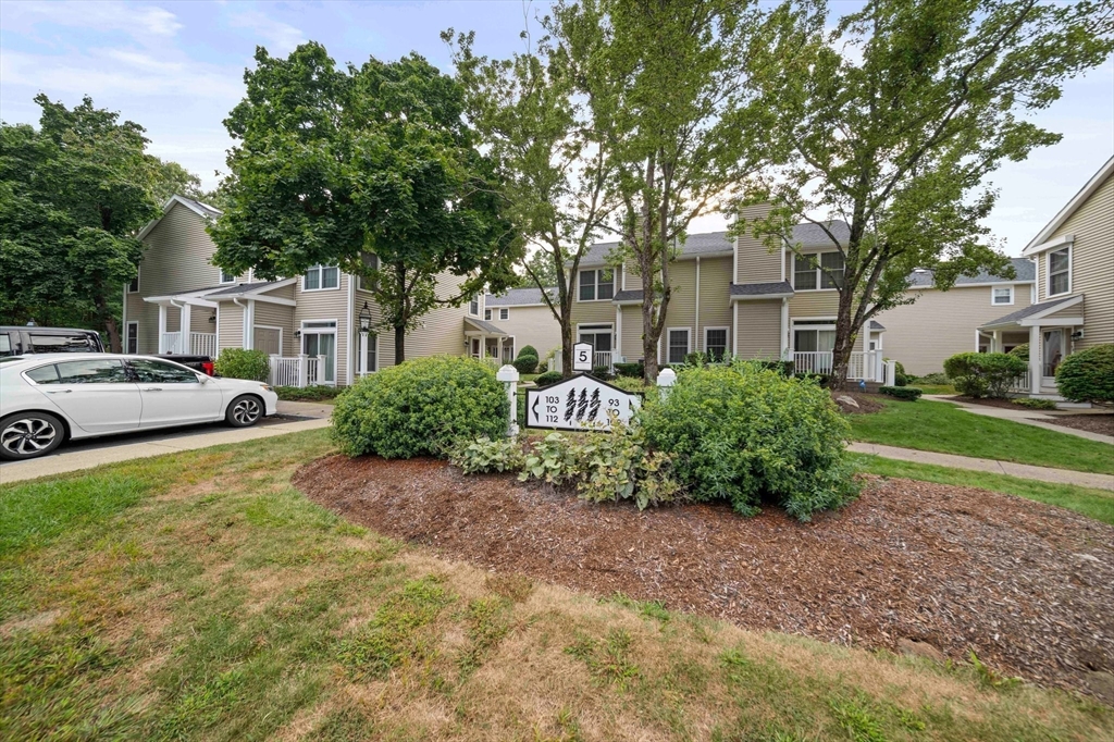 108 Bradford Commons Ln # 108