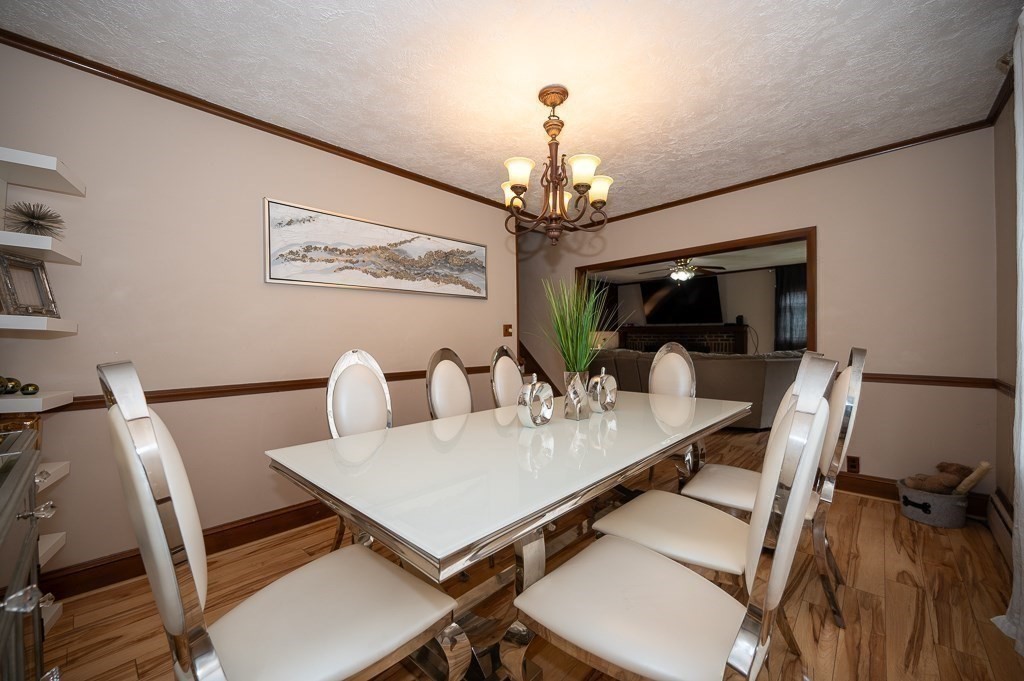 27 Lakeshore Dr