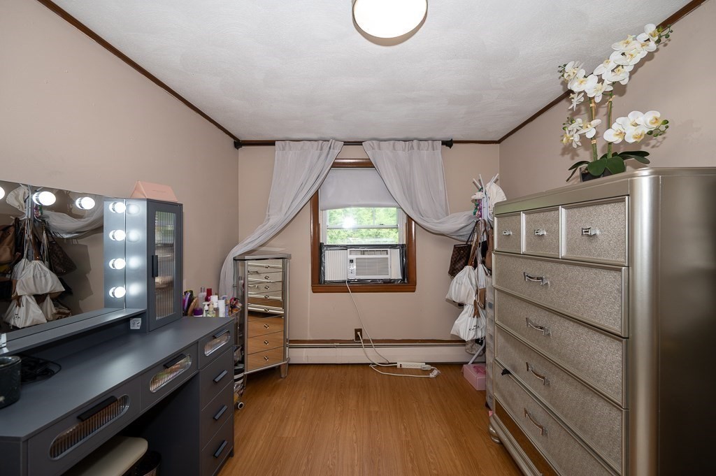 27 Lakeshore Dr