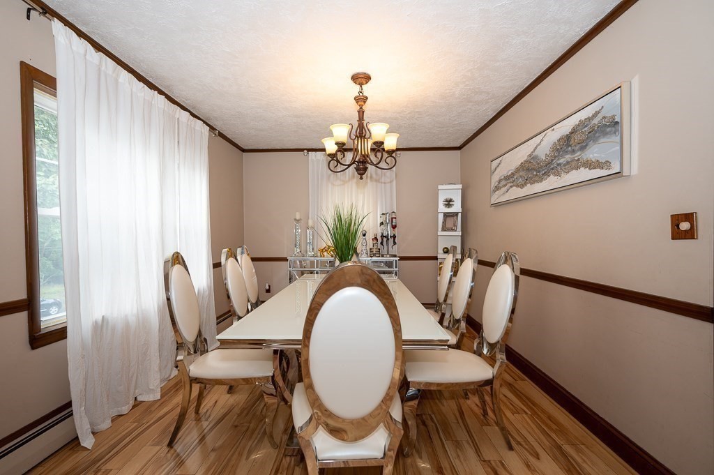 27 Lakeshore Dr