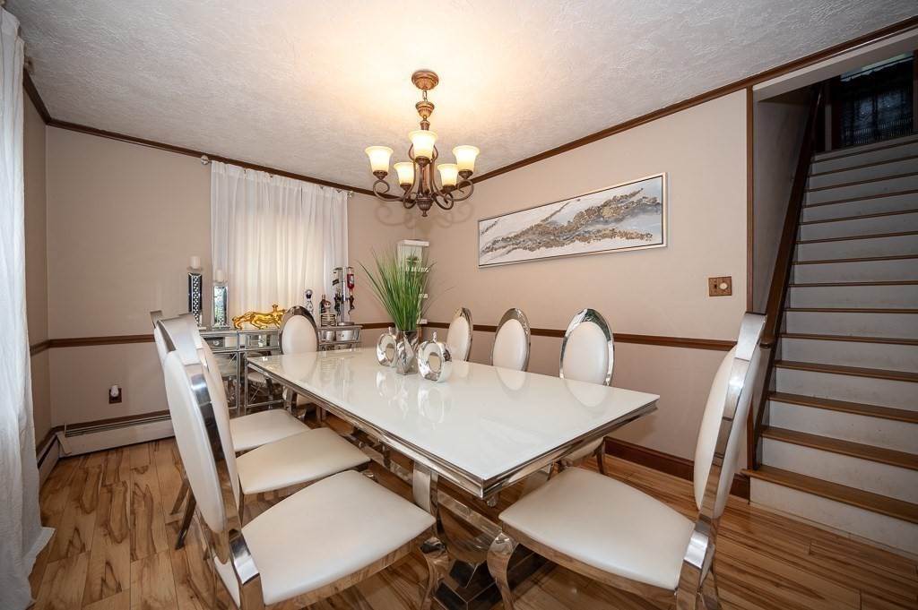 27 Lakeshore Dr