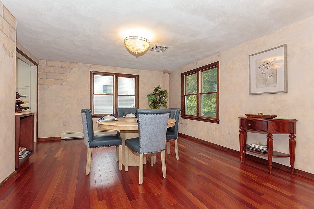 28 Francis Drive