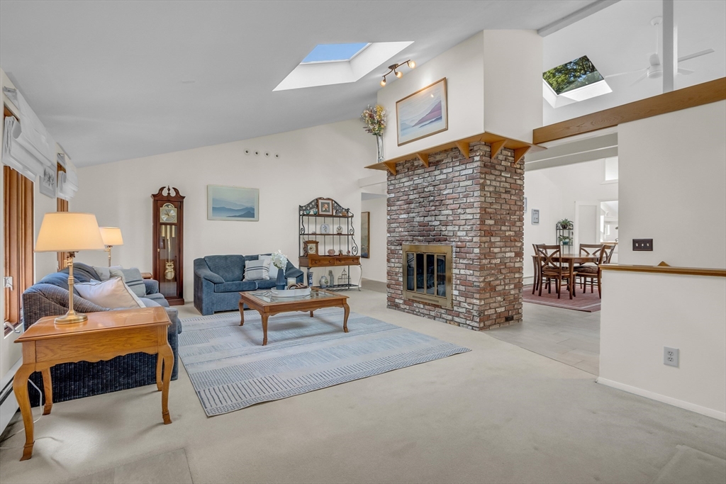 293 Taylor Rd