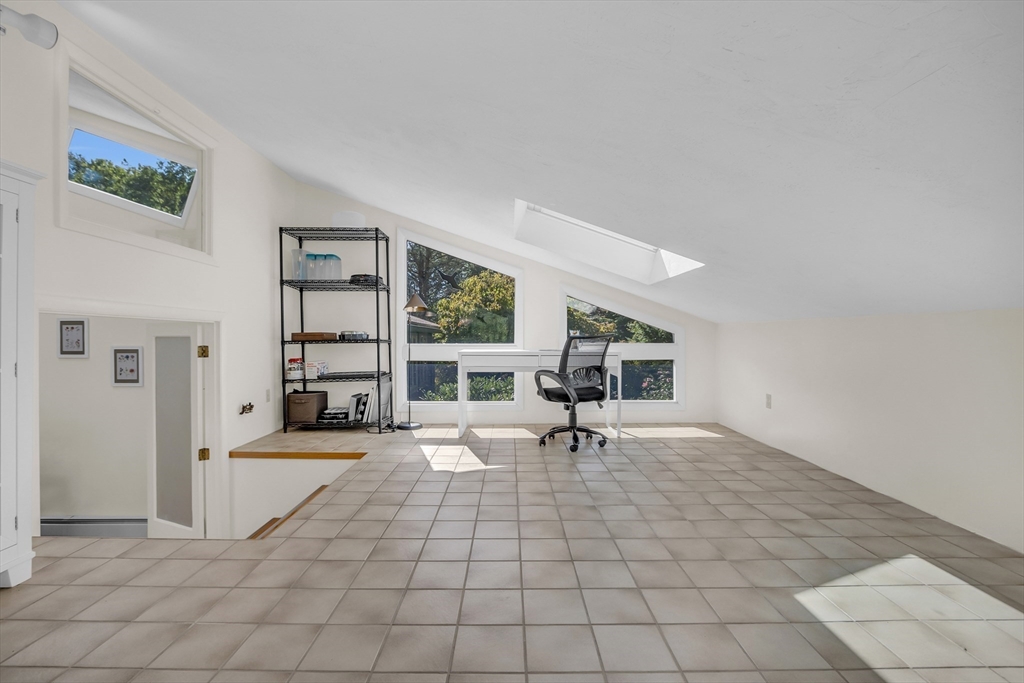 293 Taylor Rd